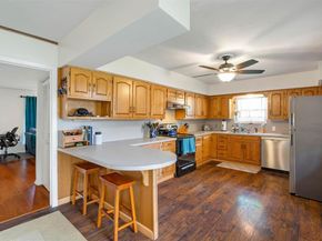 2949  Maydelle Lane , Farmers Branch Texas 75234