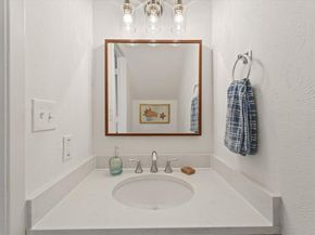 5200  Martel Avenue  6Q, Dallas Texas 75206