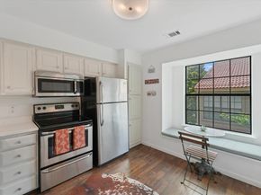 5200  Martel Avenue  6Q, Dallas Texas 75206