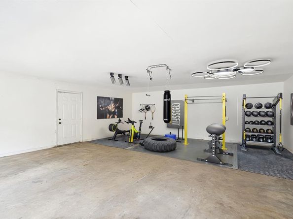 610  Clermont Avenue , Dallas Texas 75223