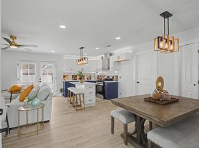 806  Laguna Drive , Garland Texas 75043