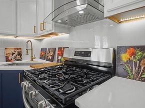 806  Laguna Drive , Garland Texas 75043