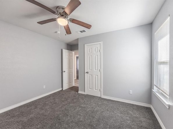 4042  Ladale Drive , Dallas Texas 75212