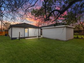 3719  Meadow Street , Dallas Texas 75215