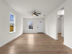 3719  Meadow Street , Dallas Texas 75215