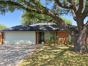 2820  Whitehurst Drive , Fort Worth Texas 76133