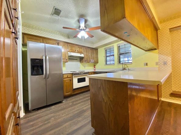 2820  Whitehurst Drive , Fort Worth Texas 76133