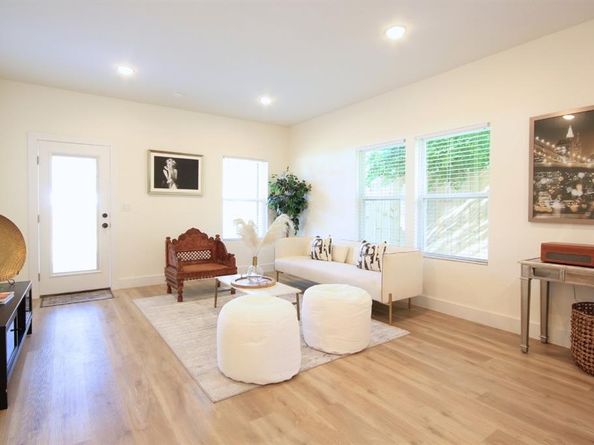 5824  Plum Dale Road , Dallas Texas 75241
