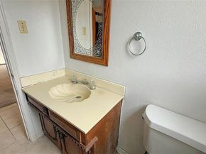 1004  Rosewood Drive , DeSoto Texas 75115