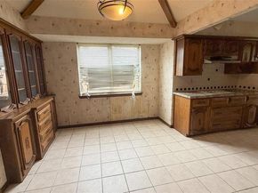 1004  Rosewood Drive , DeSoto Texas 75115