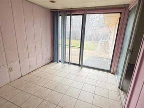 1004  Rosewood Drive , DeSoto Texas 75115