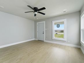 1511  Southerland Avenue , Dallas Texas 75203