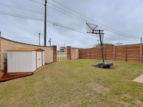 1200  Ashford Drive , DeSoto Texas 75115