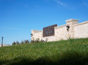 1364  Cherry Hills Lane , Irving Texas 75038