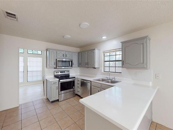 2842  Kingswood Drive , Garland Texas 75040