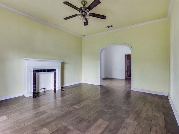 1001  Sunset Avenue , Dallas Texas 75208