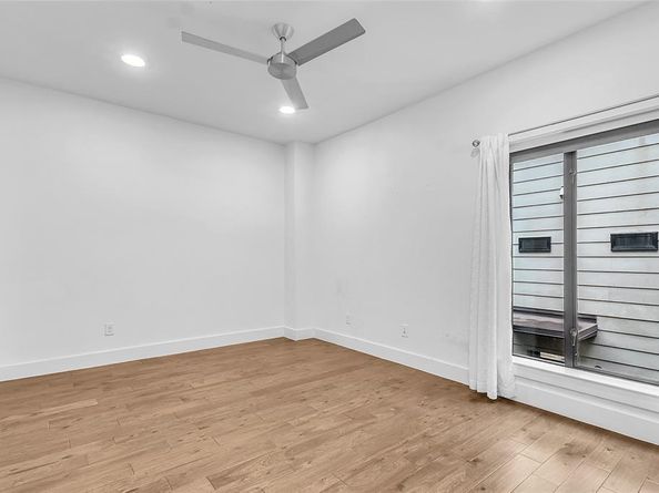 4934  Camdale Court , Dallas Texas 75206