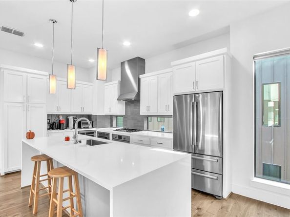 4934  Camdale Court , Dallas Texas 75206