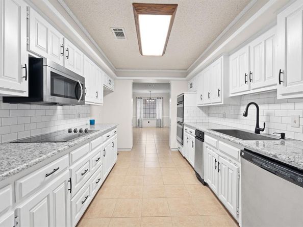 5407  Overridge Drive , Arlington Texas 76017