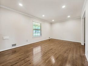 6224  Berryhill Street , Dallas Texas 75231