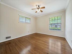 6224  Berryhill Street , Dallas Texas 75231