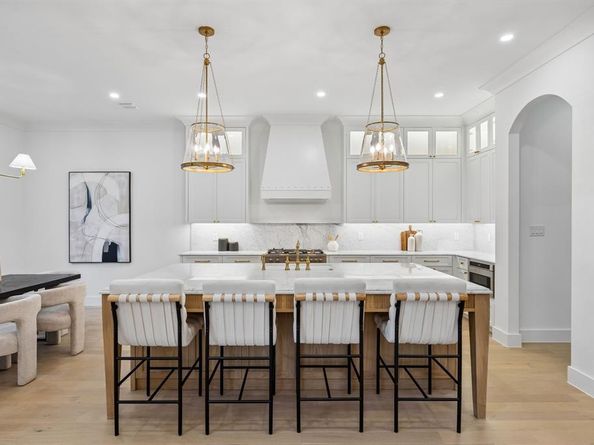 3724  Highgrove Drive , Dallas Texas 75220