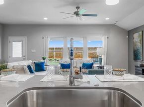 1334  CANTERBURY Trail , DeSoto Texas 75115