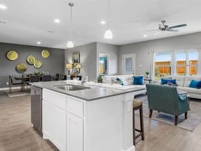 1334  CANTERBURY Trail , DeSoto Texas 75115