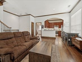 1018  Pavillion Street , Dallas Texas 75204