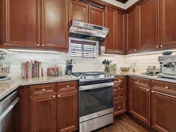 1018  Pavillion Street , Dallas Texas 75204
