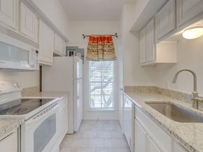 4438  Harlanwood Drive  211, Fort Worth Texas 76109