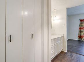 4438  Harlanwood Drive  211, Fort Worth Texas 76109