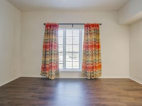 4438  Harlanwood Drive  211, Fort Worth Texas 76109