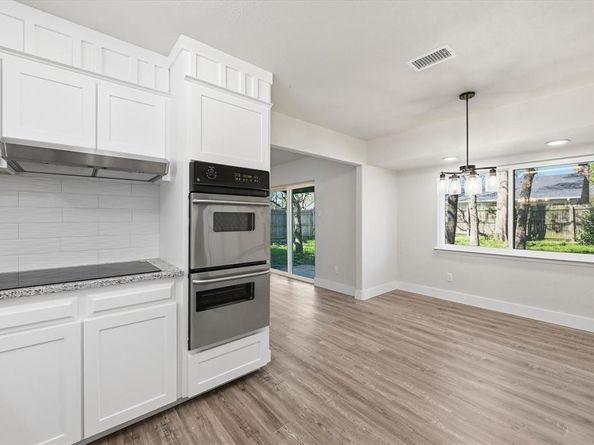 2804  Bent Tree Lane , Arlington Texas 76016