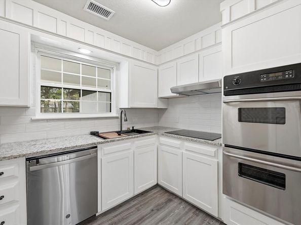 2804  Bent Tree Lane , Arlington Texas 76016