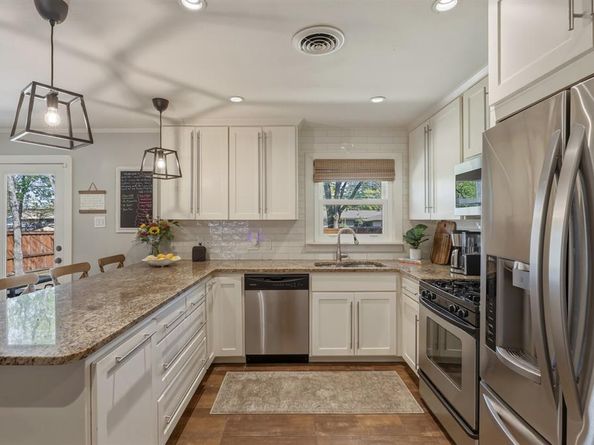 11311  Sinclair Avenue , Dallas Texas 75218