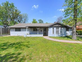 1305 W Grauwyler Road , Irving Texas 75061