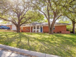 6829  Chickering Road , Fort Worth Texas 76116