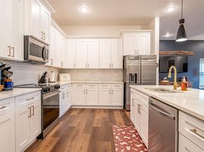 1219  Beaconsfield Lane  905, Arlington Texas 76011