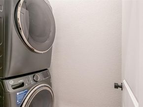 1219  Beaconsfield Lane  905, Arlington Texas 76011