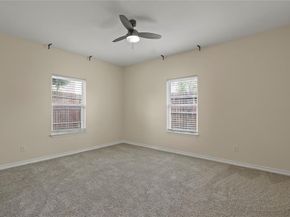 836 W 8th Street , Dallas Texas 75208