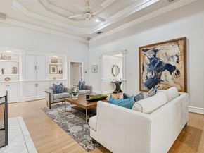 5322 W Mockingbird Lane , Dallas Texas 75209