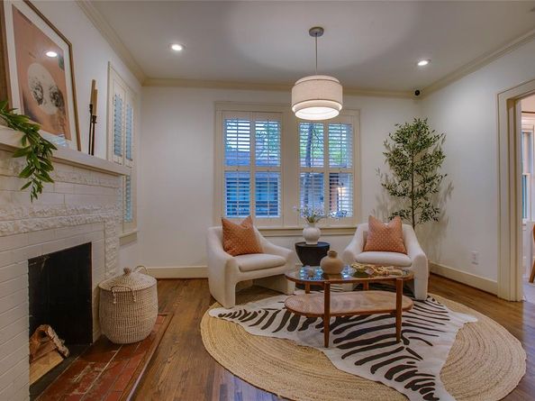 1126 N Windomere Avenue , Dallas Texas 75208