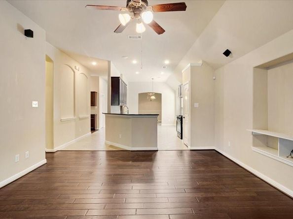 913  Partridge Drive , Aubrey Texas 76227