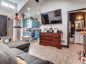 2503  Jim Street , Dallas Texas 75212