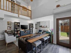 315  Stoneledge Drive , Irving Texas 75063