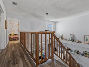 315  Stoneledge Drive , Irving Texas 75063