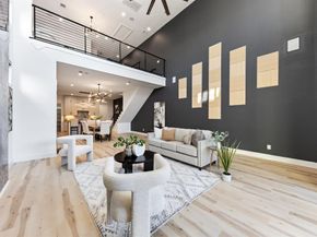 2433  Vagas Street , Dallas Texas 75219