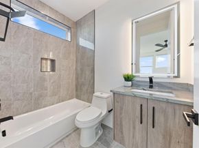 2433  Vagas Street , Dallas Texas 75219