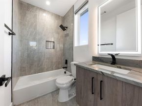 2433  Vagas Street , Dallas Texas 75219